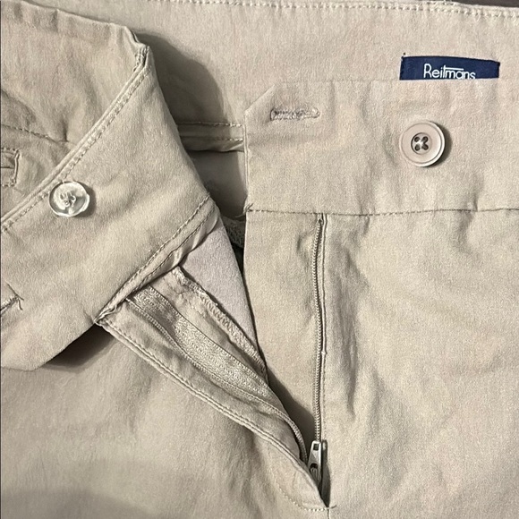 Reitmans women’s Tan Capri Trousers/pants, size 15 - Picture 5 of 9